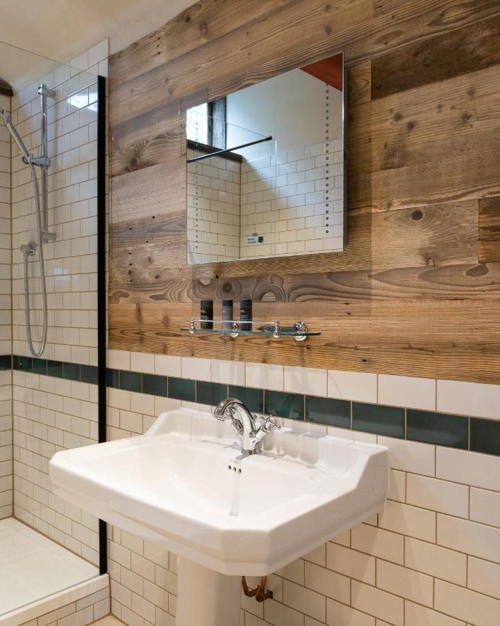 Hotel The Potting Shed Maidstone à Langley  Extérieur photo